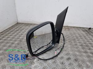 Gebruikte Buitenspiegel links Volkswagen Caddy III (2KA,2KH,2CA,2CH) 1.6 TDI 16V Prijs € 69,99 Margeregeling aangeboden door Schaap & Bron