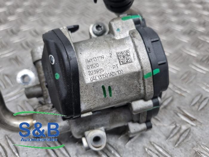 EGR Klep van een Volkswagen Touran (5T1) 2.0 TDI 110 2017