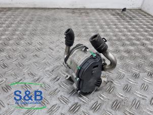 Gebruikte EGR Klep Volkswagen Touran (5T1) 2.0 TDI 110 Prijs € 34,99 Margeregeling aangeboden door Schaap & Bron