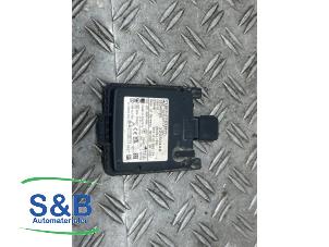 Gebruikte Radar sensor Volvo XC60 II (UZ) 2.0 T8 16V Polestar Engineered AWD Prijs € 190,00 Margeregeling aangeboden door Schaap & Bron