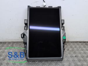 Gebruikte Display Multi Media regelunit Tesla Model S 75D Prijs € 1.199,99 Margeregeling aangeboden door Schaap & Bron