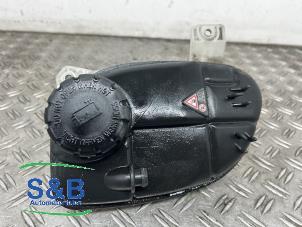 Gebruikte Expansievat Mercedes Vito (447.6) 1.6 111 CDI 16V Prijs € 30,00 Margeregeling aangeboden door Schaap & Bron