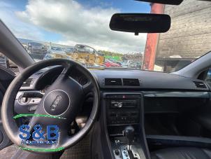 Gebruikte Airbag set + dashboard Audi A4 Avant (B6) 2.0 20V Prijs € 225,00 Margeregeling aangeboden door Schaap & Bron