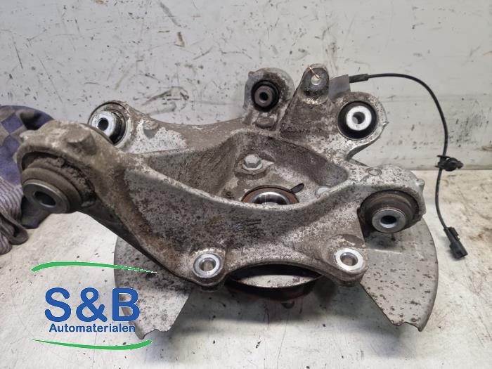 Fusee rechts-achter van een Tesla Model 3 Long Range AWD 75 kWh 2019