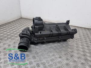 Gebruikte Luchtfilterhuis Mini Mini (R56) 1.6 16V Cooper S Prijs € 69,99 Margeregeling aangeboden door Schaap & Bron