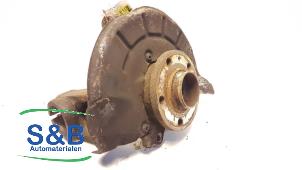 Gebruikte Fusee links-voor Audi A1 (8X1/8XK) 1.6 TDI 16V Prijs € 60,00 Margeregeling aangeboden door Schaap & Bron