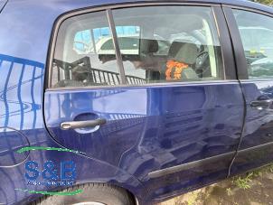 Gebruikte Deur 4Deurs rechts-achter Volkswagen Golf Plus (5M1/1KP) 1.6 FSI 16V Prijs € 85,00 Margeregeling aangeboden door Schaap & Bron