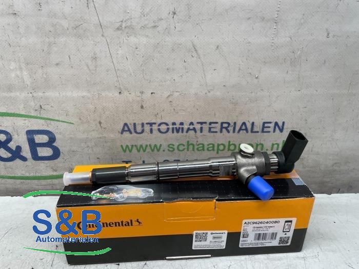 Verstuiver (diesel) van een Volkswagen Caddy Combi III (2KB,2KJ) 1.6 TDI 16V 2013