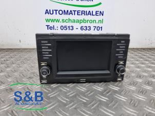 Gebruikte Display Multi Media regelunit Volkswagen Golf VII (AUA) 1.2 TSI 16V Prijs € 149,99 Margeregeling aangeboden door Schaap & Bron