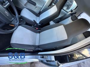 Gebruikte Voorstoel links Seat Mii 1.0 12V Prijs € 99,99 Margeregeling aangeboden door Schaap & Bron