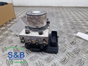 Gebruikte ABS Pomp Renault Master III (MA/MB/MC/MD/MH/MF/MG/MH) 2.3 dCi 145 16V Prijs € 175,00 Margeregeling aangeboden door Schaap & Bron