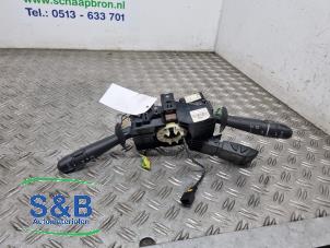 Gebruikte Licht + Raw Schakelaar Renault Twingo II (CN) 1.5 dCi 90 FAP Prijs € 74,99 Margeregeling aangeboden door Schaap & Bron