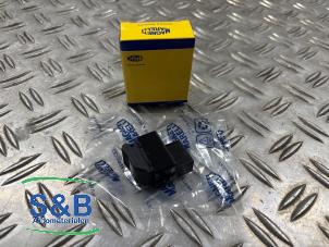 Nieuwe Ruit schakelaar elektrisch Volkswagen Lupo Prijs € 19,63 Inclusief btw aangeboden door Schaap & Bron