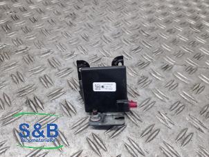 Gebruikte Antenne Skoda Enyaq iV Coupe RS Prijs € 15,00 Margeregeling aangeboden door Schaap & Bron