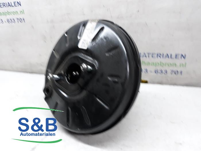 Gebruikte Rembekrachtiger Volkswagen Golf Sportsvan (AUVS) 1.6 TDI 16V Prijs € 60,00 Margeregeling aangeboden door Schaap & Bron
