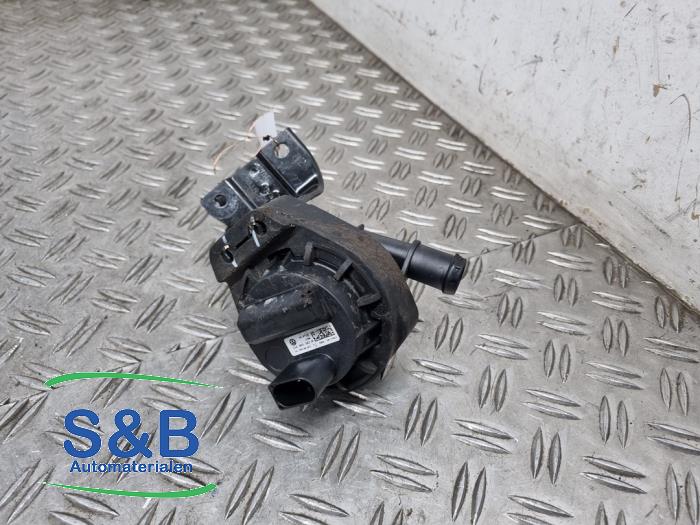 Gebruikte Waterpomp Skoda Enyaq iV Coupe (NYAB) RS Prijs € 64,99 Margeregeling aangeboden door Schaap & Bron