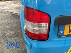 Gebruikte Achterlicht links Volkswagen Transporter T5 2.0 TDI DRF Prijs € 40,00 Margeregeling aangeboden door Schaap & Bron