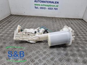 Gebruikte Tank element Pomp Toyota C-HR (X1,X5) 2.0 16V Hybrid Prijs € 199,99 Margeregeling aangeboden door Schaap & Bron