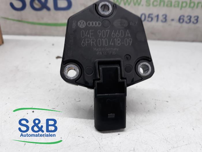 Gebruikte Oliedruk sensor Volkswagen Golf VII (AUA) 1.2 TSI 16V Prijs € 35,00 Margeregeling aangeboden door Schaap & Bron