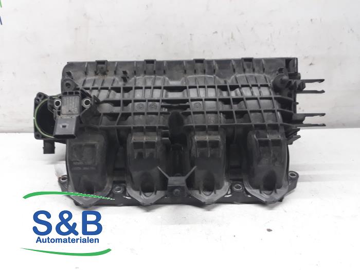 Gebruikte Inlaatspruitstuk Volkswagen Golf VII (AUA) 1.2 TSI 16V Prijs € 75,00 Margeregeling aangeboden door Schaap & Bron