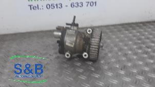 Gebruikte Hogedrukpomp Renault Clio III (BR/CR) 1.5 dCi FAP Prijs € 125,00 Margeregeling aangeboden door Schaap & Bron