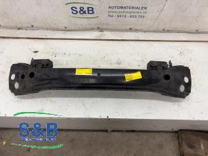 Gebruikte Dwarsbalk frontdeel Volkswagen Transporter T5 2.5 TDi Prijs € 40,00 Margeregeling aangeboden door Schaap & Bron