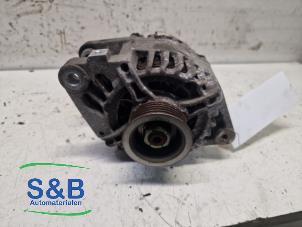 Gebruikte Alternator Toyota Aygo (B10) 1.0 12V VVT-i Prijs € 40,00 Margeregeling aangeboden door Schaap & Bron
