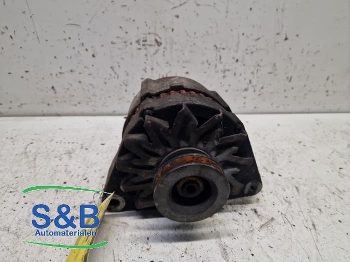 Gebruikte Dynamo Peugeot 205 II (20A/C) 1.4 Prijs € 40,00 Margeregeling aangeboden door Schaap & Bron