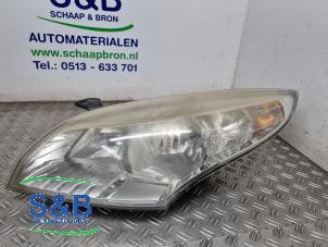 Gebruikte Linker Koplamp Renault Megane III Grandtour (KZ) 1.6 16V Prijs € 149,00 Margeregeling aangeboden door Schaap & Bron