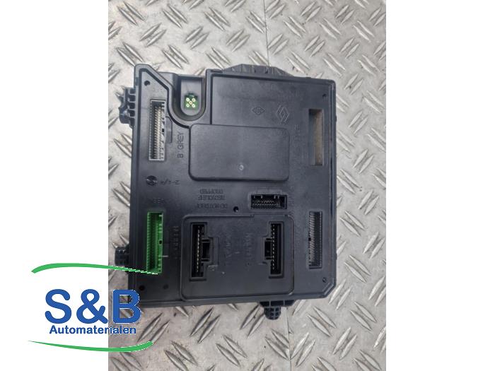 Gebruikte Bodycontrol Module Renault Megane III Grandtour (KZ) 1.6 16V Prijs € 40,00 Margeregeling aangeboden door Schaap & Bron