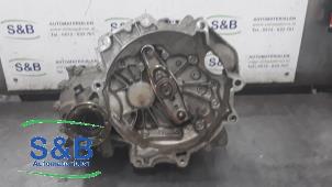 Gebruikte Versnellingsbak Volkswagen Polo IV (9N1/2/3) 1.2 12V Prijs € 150,00 Margeregeling aangeboden door Schaap & Bron