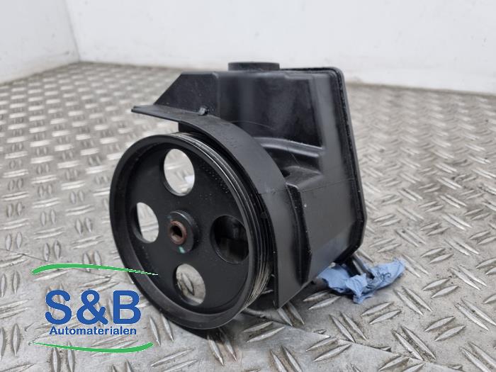 Gebruikte Pomp Servo Peugeot 206 (2A/C/H/J/S) 1.6 16V Prijs € 47,50 Margeregeling aangeboden door Schaap & Bron