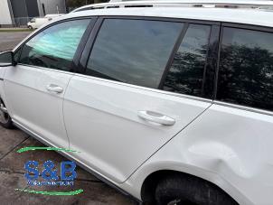 Gebruikte Deur 4Deurs links-achter Volkswagen Golf VII Variant (AUVV) 1.0 TSI 12V BlueMotion Technology Prijs € 399,99 Margeregeling aangeboden door Schaap & Bron