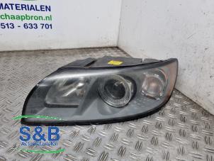 Gebruikte Koplamp links Volvo V50 (MW) 2.0 16V Prijs € 44,99 Margeregeling aangeboden door Schaap & Bron