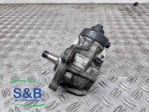 Gebruikte Hogedrukpomp Volkswagen Caddy III (2KA,2KH,2CA,2CH) 2.0 TDI 16V Prijs € 200,00 Margeregeling aangeboden door Schaap & Bron