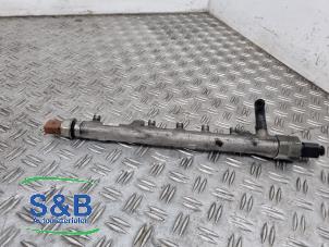 Gebruikte Injector brug Volkswagen Golf VI (5K1) 1.6 TDI 16V Prijs € 99,99 Margeregeling aangeboden door Schaap & Bron