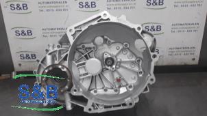 Gereviseerde Versnellingsbak Volkswagen Caddy Combi III (2KB,2KJ) 1.6 Prijs € 786,50 Inclusief btw aangeboden door Schaap & Bron