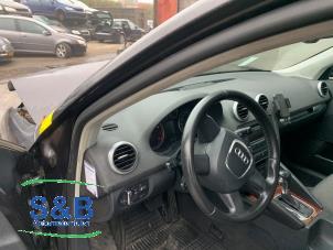 Gebruikte Airbag set + dashboard Audi A3 Sportback (8PA) 1.4 TFSI 16V Prijs € 299,00 Margeregeling aangeboden door Schaap & Bron