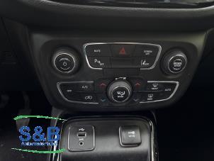 Gebruikte Chaufage Bedieningspaneel Jeep Compass II (MP) 1.4 Multi Air2 16V Prijs € 149,99 Margeregeling aangeboden door Schaap & Bron