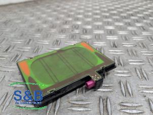 Gebruikte Draadloze oplader Skoda Octavia Combi (5EAC) 1.0 TSI 12V Prijs € 99,99 Margeregeling aangeboden door Schaap & Bron