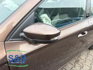 Gebruikte Buitenspiegel links Skoda Fabia III (NJ3) 1.0 TSI 12V Prijs € 49,99 Margeregeling aangeboden door Schaap & Bron