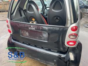 Gebruikte Achterruit Smart City-Coupé 0.6 Turbo i.c. Smart&Pulse Prijs € 75,00 Margeregeling aangeboden door Schaap & Bron