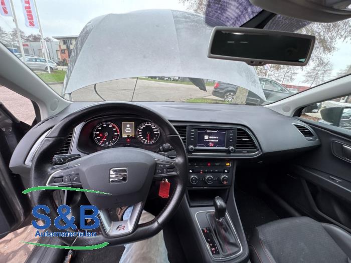 Airbag set + dashboard van een Seat Leon ST (5FF) 1.4 TSI ACT 16V 2015