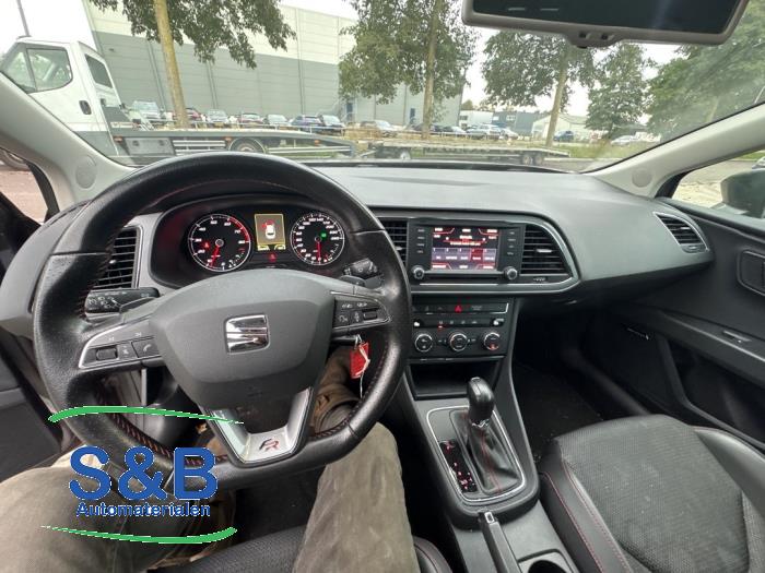 Airbag set + dashboard van een Seat Leon ST (5FF) 1.4 TSI ACT 16V 2015