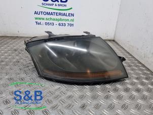 Gebruikte Koplamp rechts Audi TT Roadster (8N9) 1.8 20V Turbo Prijs € 324,99 Margeregeling aangeboden door Schaap & Bron