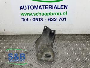 Gebruikte Motorrubber Audi 80 (B4) 2.0 E Prijs € 29,00 Margeregeling aangeboden door Schaap & Bron