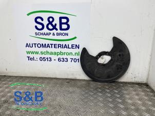 Gebruikte Ankerplaat (Rem) Volkswagen Caddy Combi III (2KB,2KJ) 1.9 TDI Prijs € 20,00 Margeregeling aangeboden door Schaap & Bron