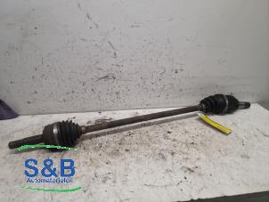 Gebruikte Steekas rechts-voor Peugeot 107 1.0 12V Prijs € 35,00 Margeregeling aangeboden door Schaap & Bron