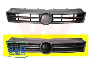 Nieuwe Grille Volkswagen Polo Prijs € 47,09 Inclusief btw aangeboden door Schaap & Bron