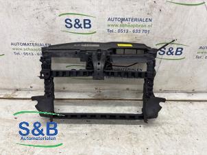 Gebruikte Frontpaneel Volkswagen Golf VI (5K1) 2.0 GTD 16V Prijs € 50,00 Margeregeling aangeboden door Schaap & Bron